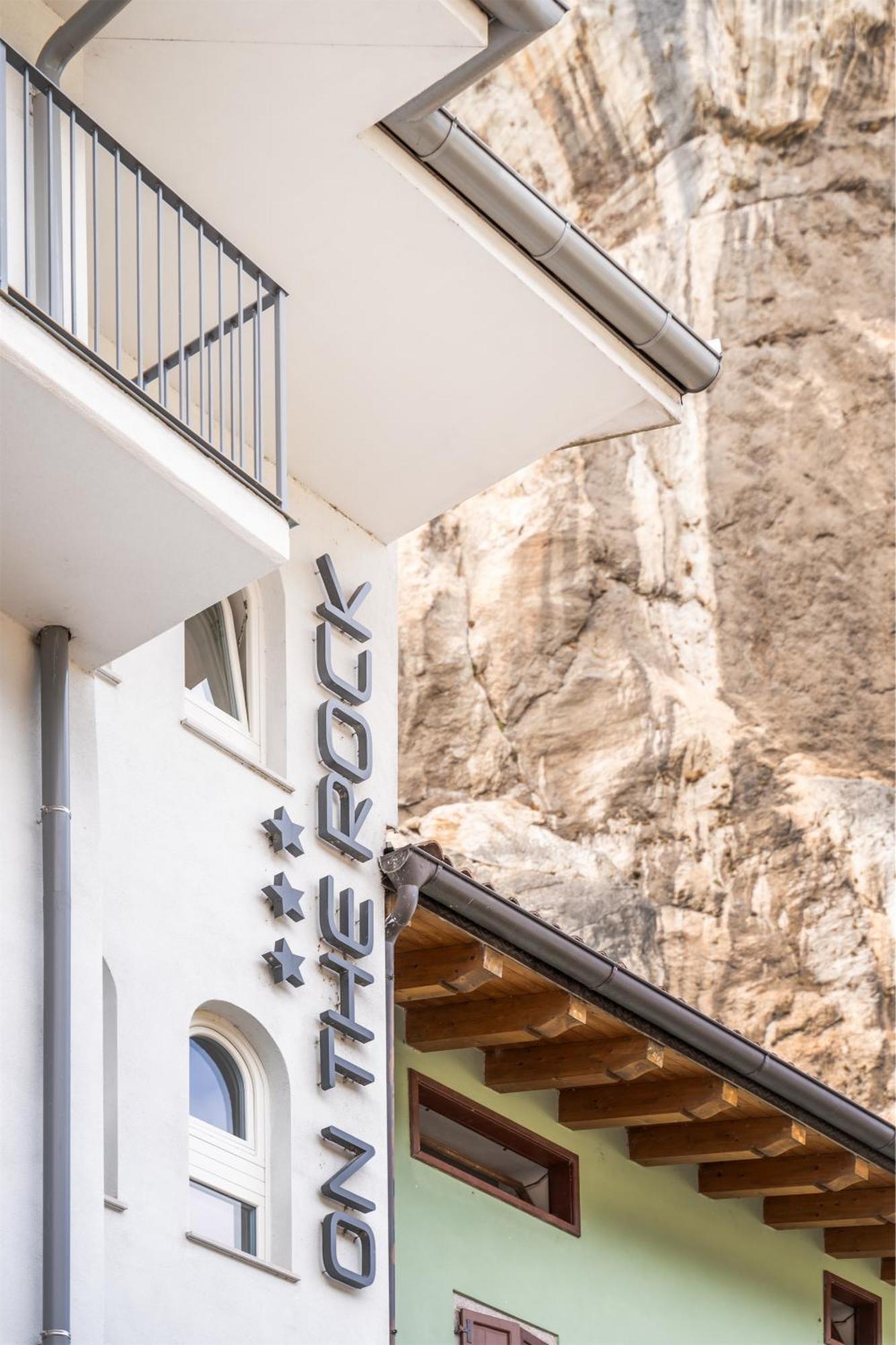 Hotel On The Rock Arco Exterior foto